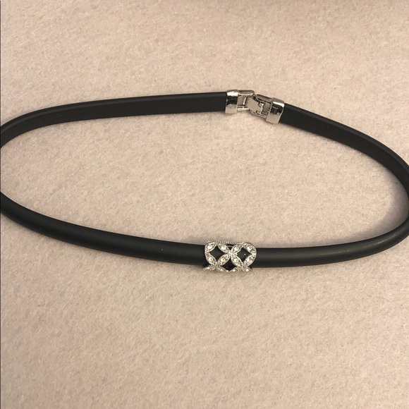 Black Choker with Silver Accent | Women’s jewelry - Picture 4 of 5